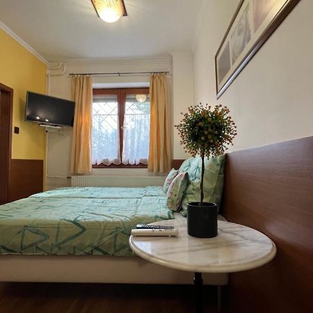 Tang House 唐舍 Hotel Budapest Eksteriør billede