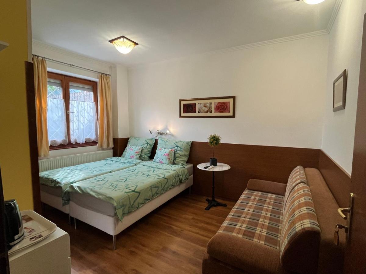 Tang House 唐舍 Hotel Budapest Eksteriør billede