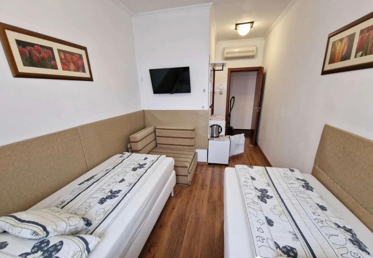 Tang House 唐舍 Hotel Budapest Eksteriør billede