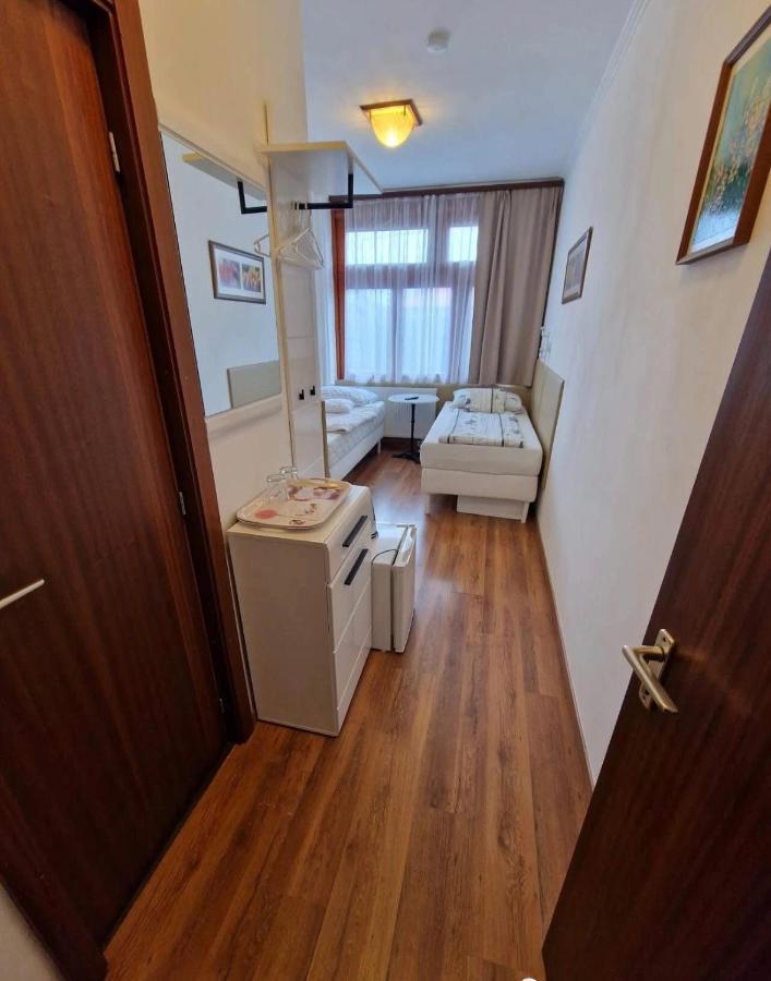 Tang House 唐舍 Hotel Budapest Eksteriør billede