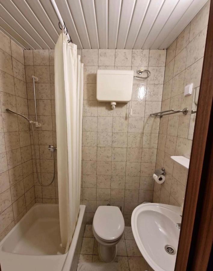 Tang House 唐舍 Hotel Budapest Eksteriør billede