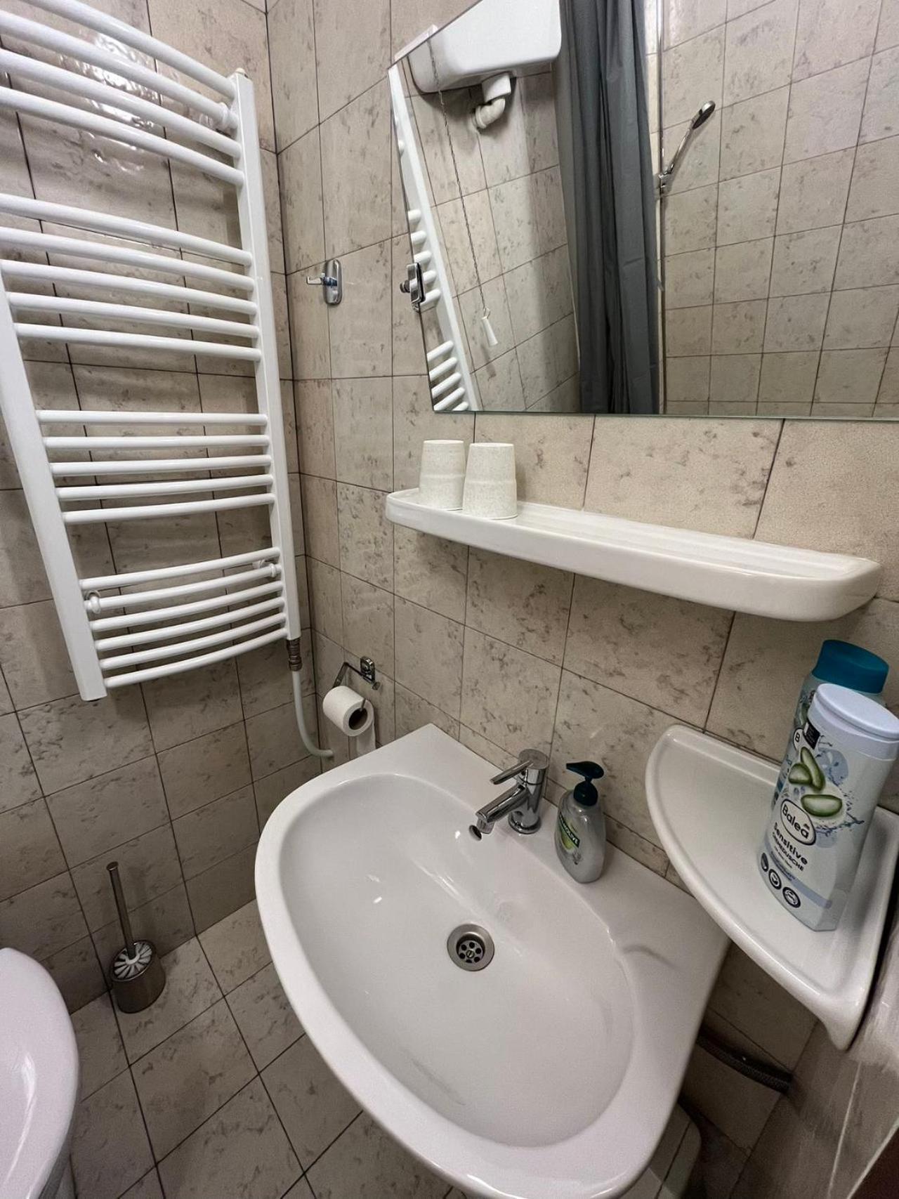Tang House 唐舍 Hotel Budapest Eksteriør billede