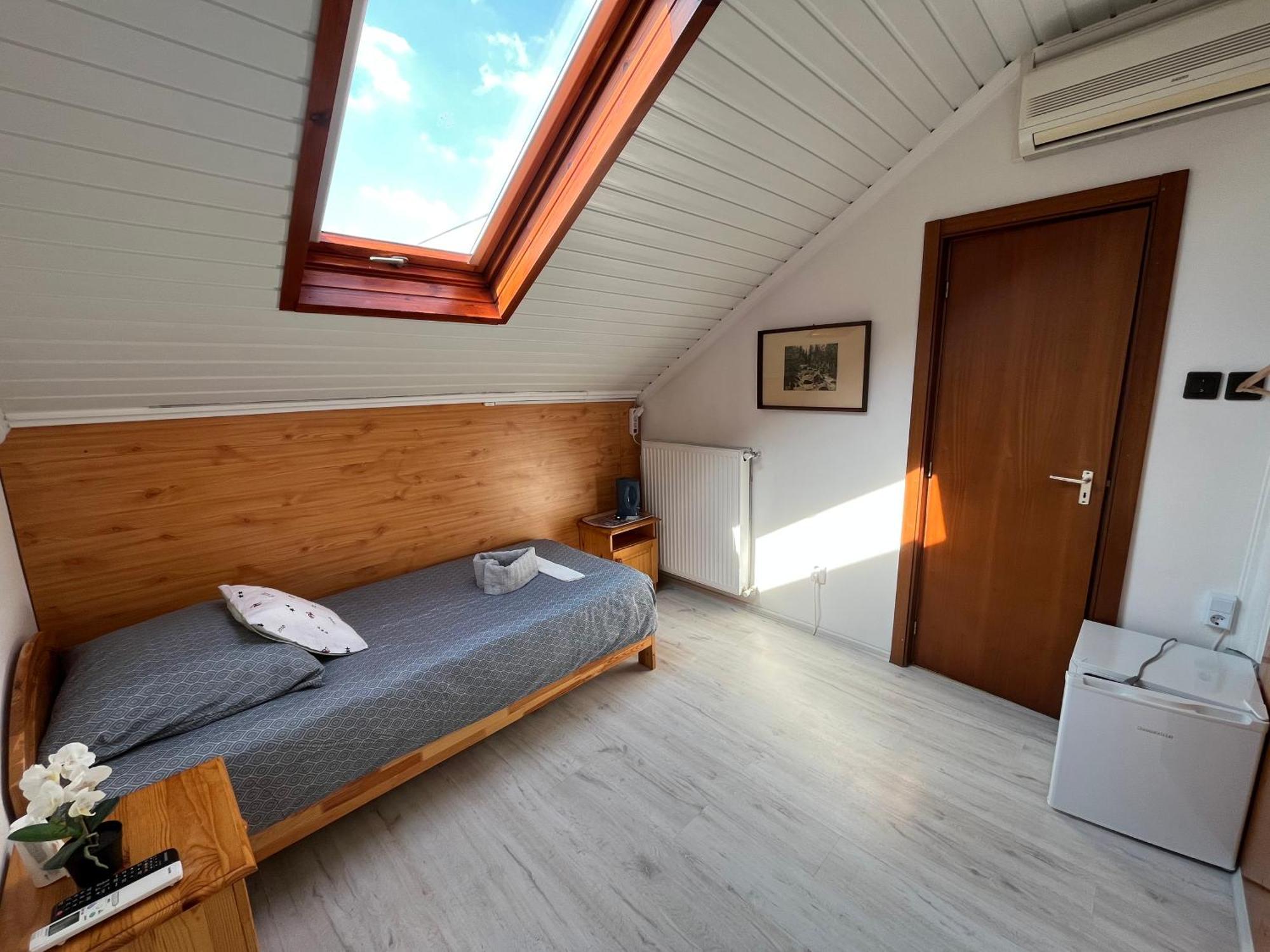 Tang House 唐舍 Hotel Budapest Eksteriør billede