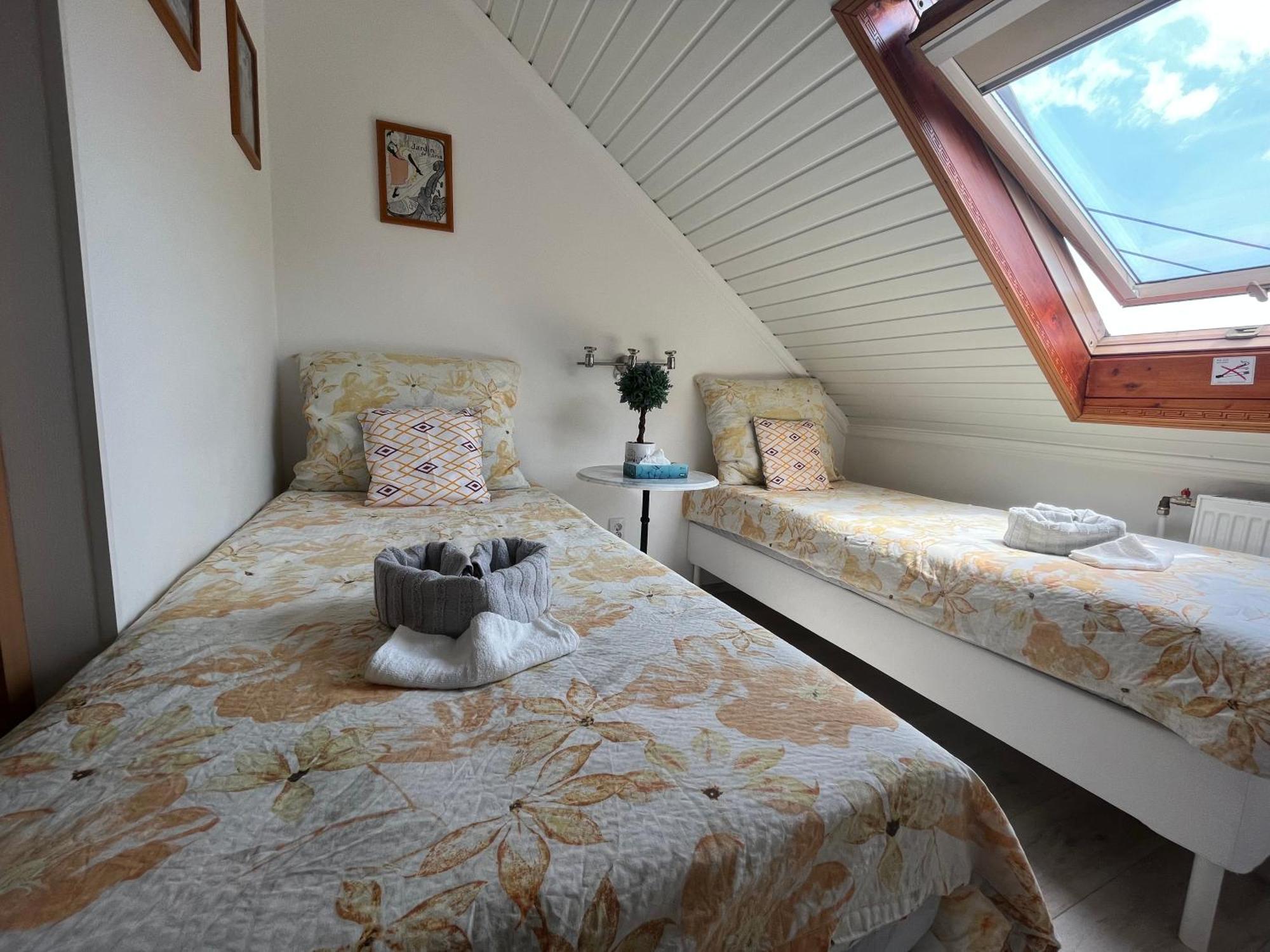 Tang House 唐舍 Hotel Budapest Eksteriør billede
